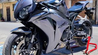 Honda CBR 1000 RR Fireblade (2008 - 11) usata