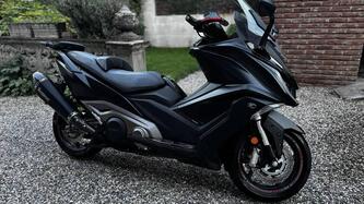 Kymco AK 550 ETS (2021 - 25)