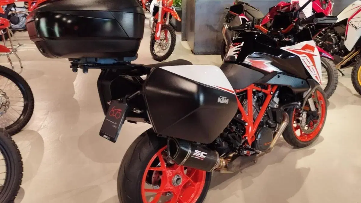 KTM 1290 Super Duke GT (2019 - 20)  (6)