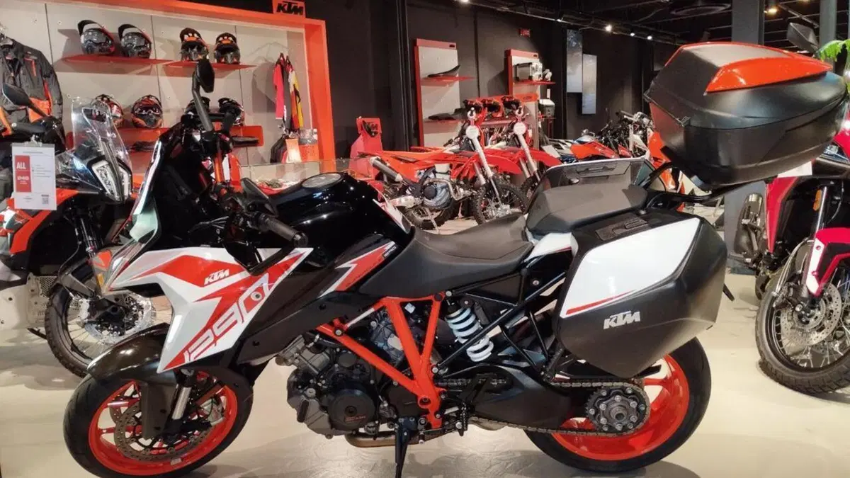 KTM 1290 Super Duke GT (2019 - 20)  (8)
