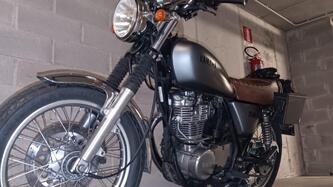 Yamaha SR 400 (2013 - 17) usata
