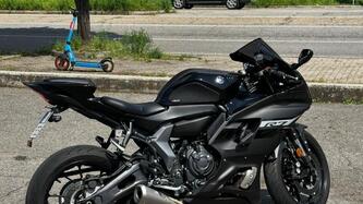 Yamaha YZF R7 (2021 - 25) usata