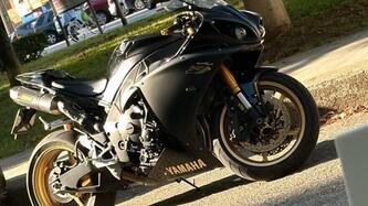 Yamaha YZF R1 (2009 - 11) usata