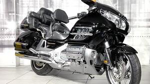 Honda GL 1800 Gold Wing (2000 - 05) 