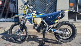Husqvarna FE 250 (2022)