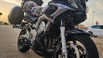Yamaha FZ6 Fazer (2004 - 07) usata