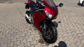 Honda CBR 1000 RR Fireblade (2008 - 11) usata
