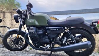 Moto Guzzi V7 III Stone (2017 - 20) usata