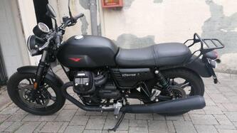 Moto Guzzi V7 III Carbon (2018 - 20)