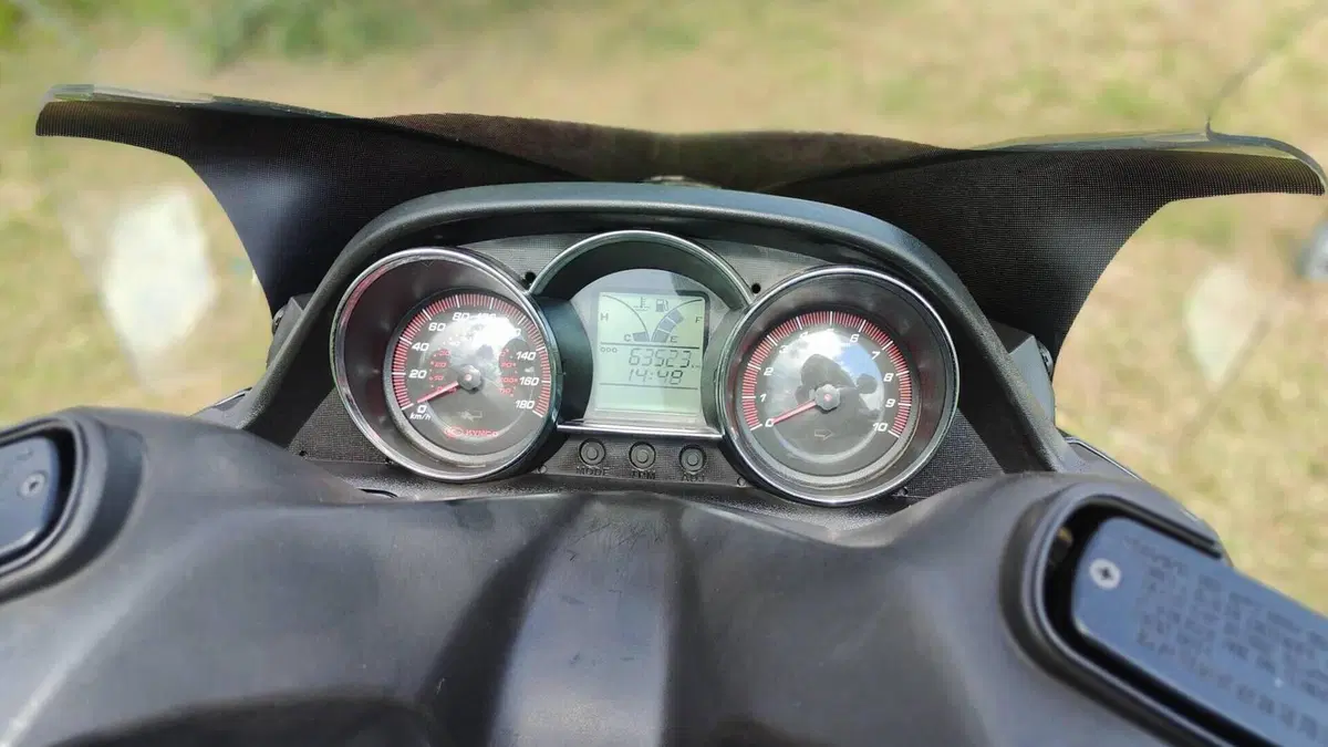 Kymco Downtown 300i (2009 - 17)  (5)