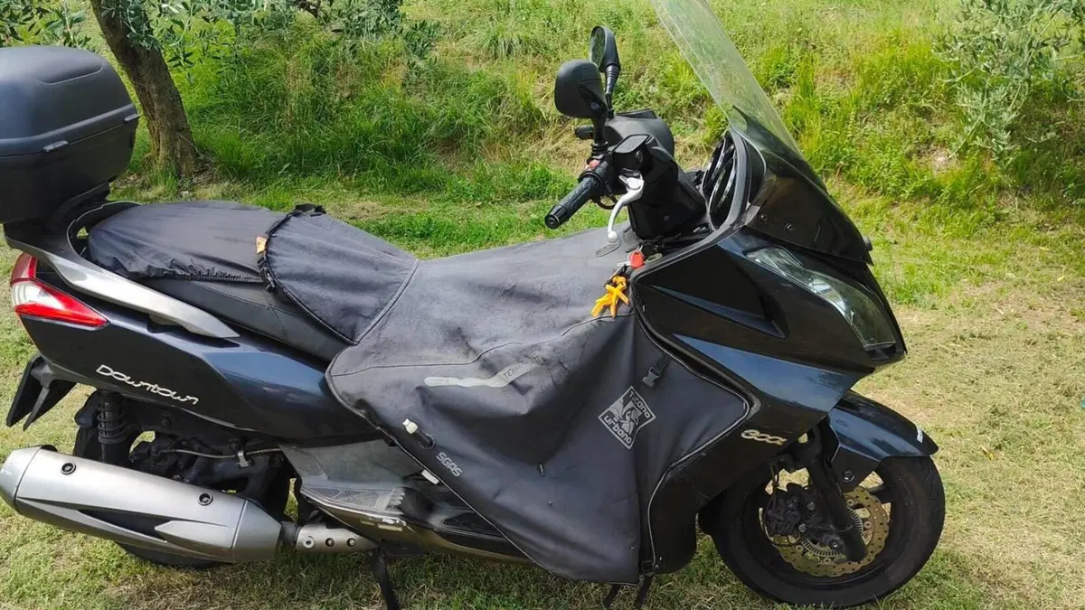 Kymco Downtown 300i (2009 - 17)  (2)
