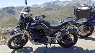 Moto Guzzi V85 TT Guardia d'Onore (2022 - 23) usata