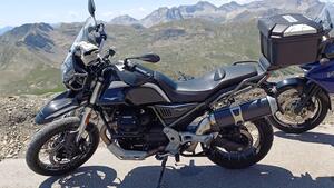 Moto Guzzi V85 TT Guardia d'Onore (2022 - 23) 