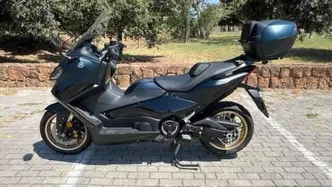 Yamaha T-Max 560 Tech Max (2022 - 24) usata