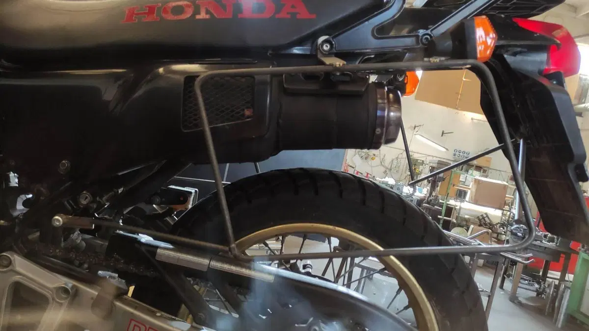Honda NX 650 Dominator (1988 - 90)  (10)