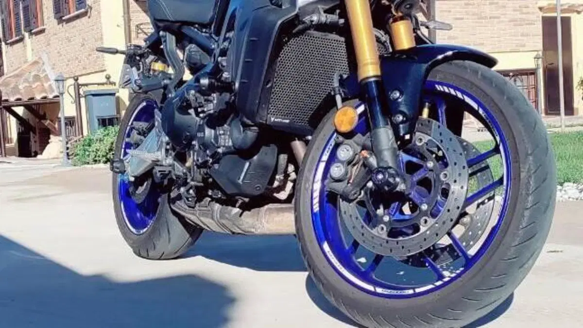 Yamaha MT-09 SP (2021 - 23)  (4)