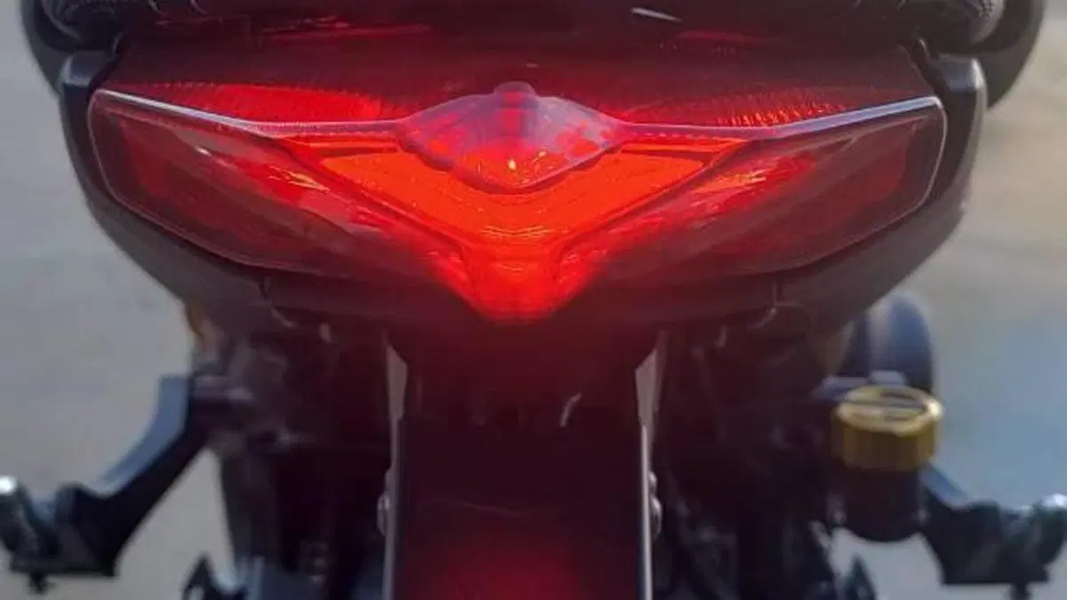 Yamaha MT-09 SP (2021 - 23)  (12)