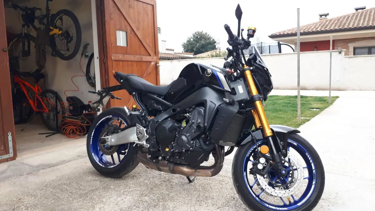 Yamaha MT-09 SP (2021 - 23)  (16)