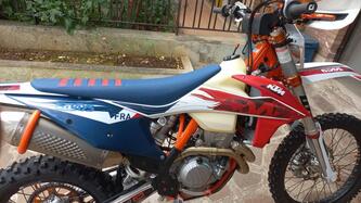 KTM 350 EXC-F Six Days (2023) usata