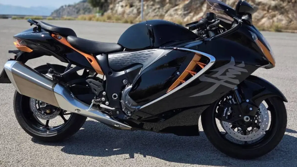 Suzuki GSX 1300 R Hayabusa (2021 - 24)  (3)