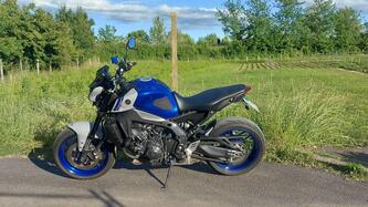Yamaha MT-09 (2021 - 23) usata