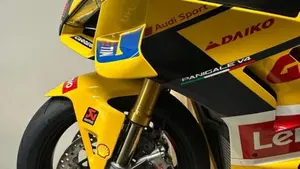 Ducati Panigale V4 Bagnaia 2023 World Champion Replica (2024)  (4)