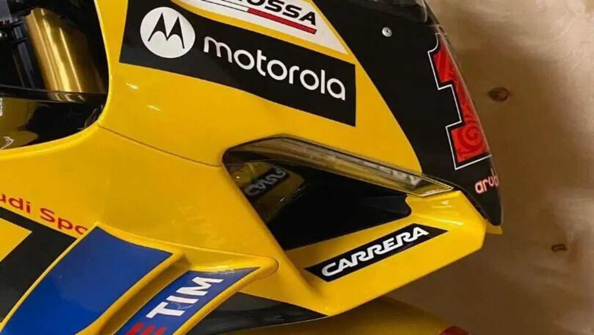 Ducati Panigale V4 Bagnaia 2023 World Champion Replica (2024)  (11)