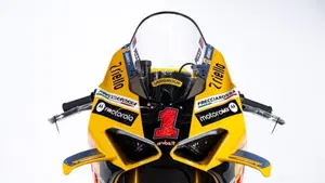 Ducati Panigale V4 Bagnaia 2023 World Champion Replica (2024)  (18)