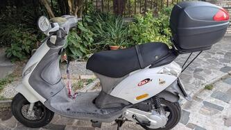 Piaggio Zip 50 2T (2000 - 18) usata