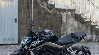 CFMOTO 300NK (2021 - 25) usata