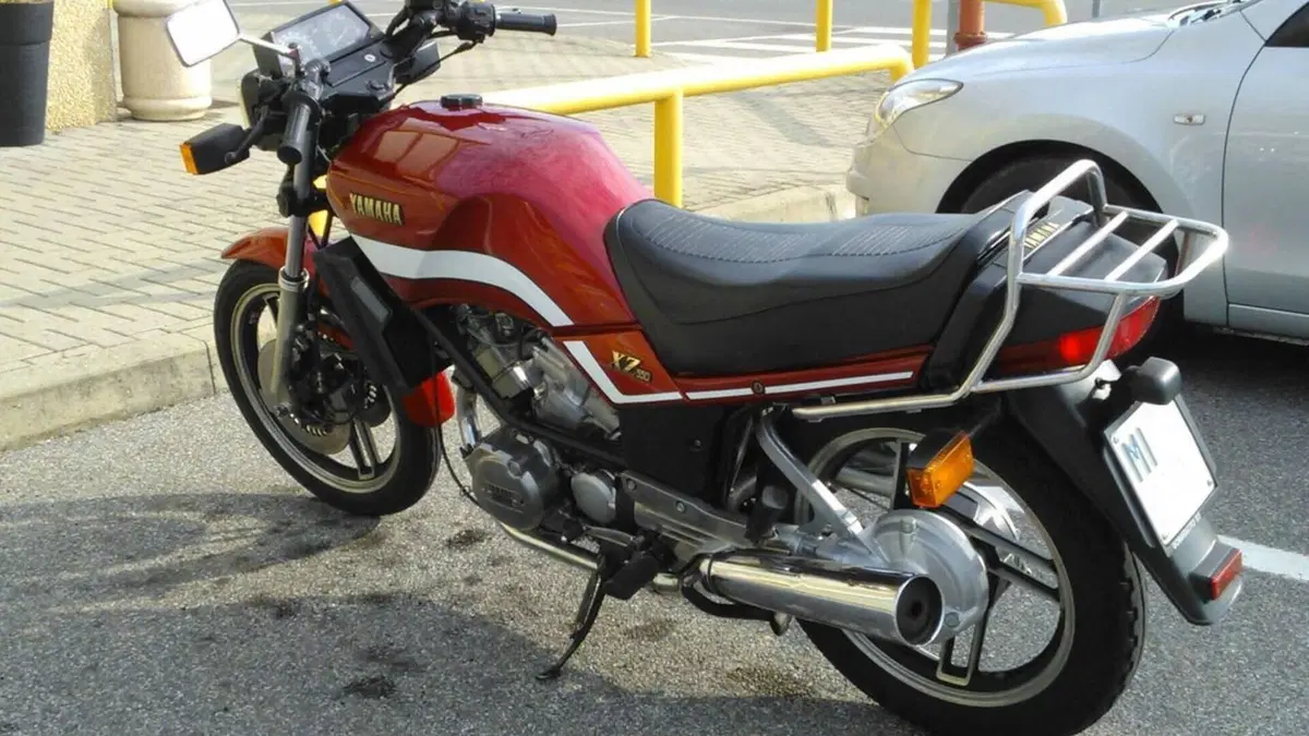 Yamaha   (3)