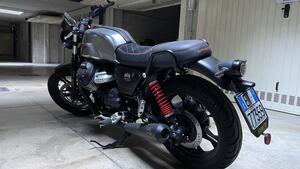 Moto Guzzi V7 III Stone S (2020) 