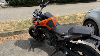 KTM 790 Duke (2025) usata