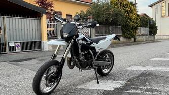 Husqvarna SM 125 (2007) usata