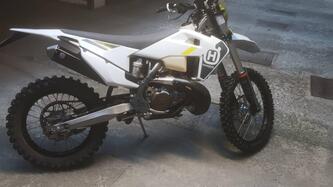 Husqvarna TE 250i (2022)