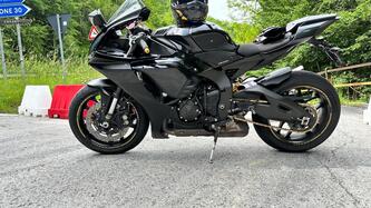 Yamaha YZF R1 (2020 - 25) usata