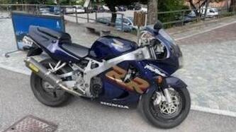 Honda CBR 900 RR FIRE BLADE  epoca