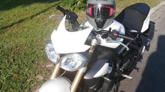 Triumph Street Triple (2013) usata