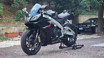 Aprilia RSV4 R (2009 - 12) usata