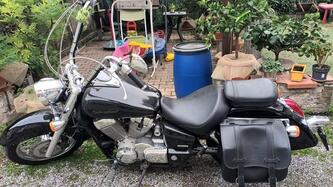 Honda Shadow 750 (2004)