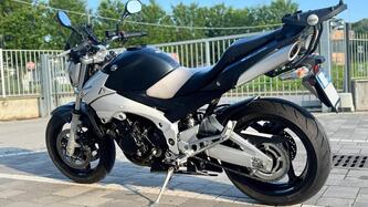 Suzuki GSR 600 (2006 - 11) usata