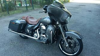 Harley-Davidson 1690 Street Glide (2011 - 13) - FLHX usata