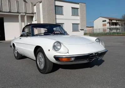 Alfa Romeo Spider 2000 veloce  (2)