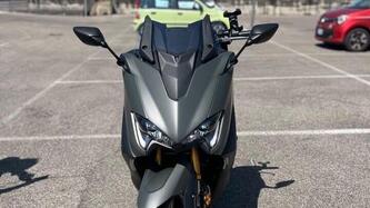 Yamaha T-Max 560 Tech Max (2021) usata