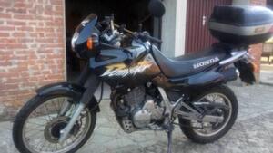 Honda NX 650 Dominator (1996 - 02) 