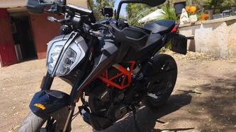 KTM 390 Duke (2021 - 23) usata