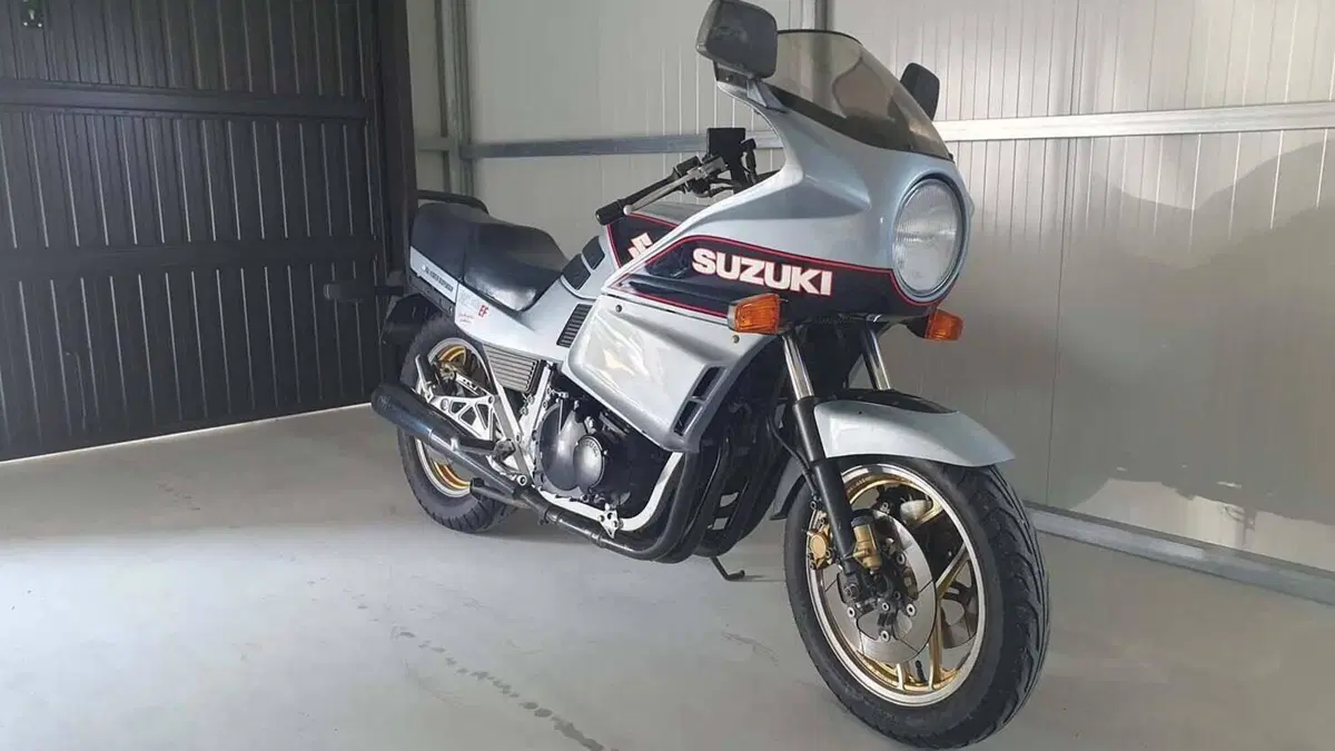 Suzuki  