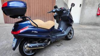 Piaggio X8 400 i.e.