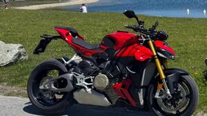 Ducati Streetfighter V4 S (2025)