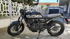 Brixton Motorcycles Crossfire 500 X (2021 - 26)  (4)